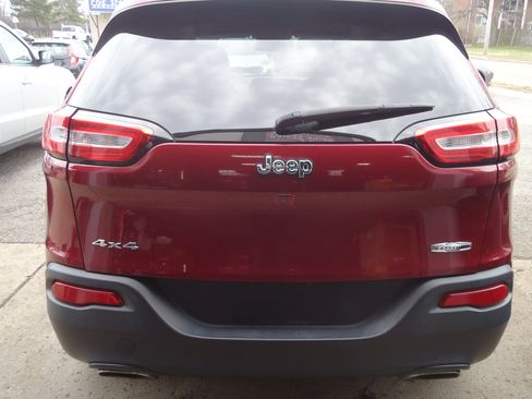 Used 2015 Jeep Cherokee Latitude image 5