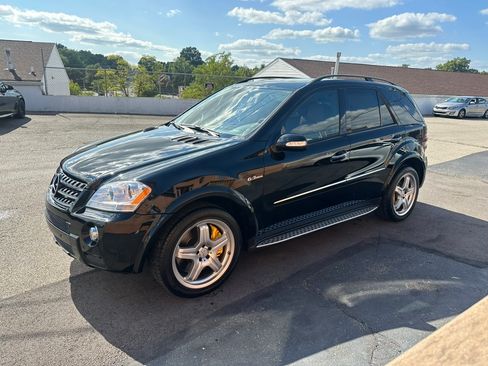 Used 2007 Mercedes-Benz ML 63 AMG image 4