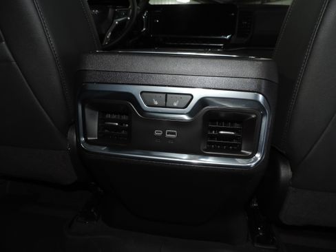 Used 2025 Chevrolet Silverado 3500 4x4 Crew Cab LTZ image 37