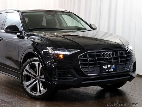 Used 2020 Audi Q8 Prestige image 2
