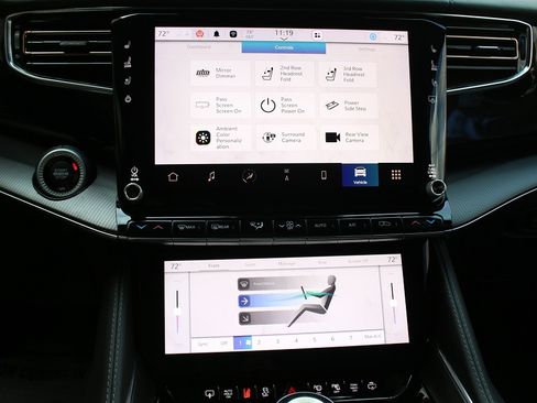 Used 2023 Jeep Grand Wagoneer Series II image 12