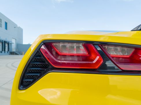 Used 2014 Chevrolet Corvette 2LT image 16