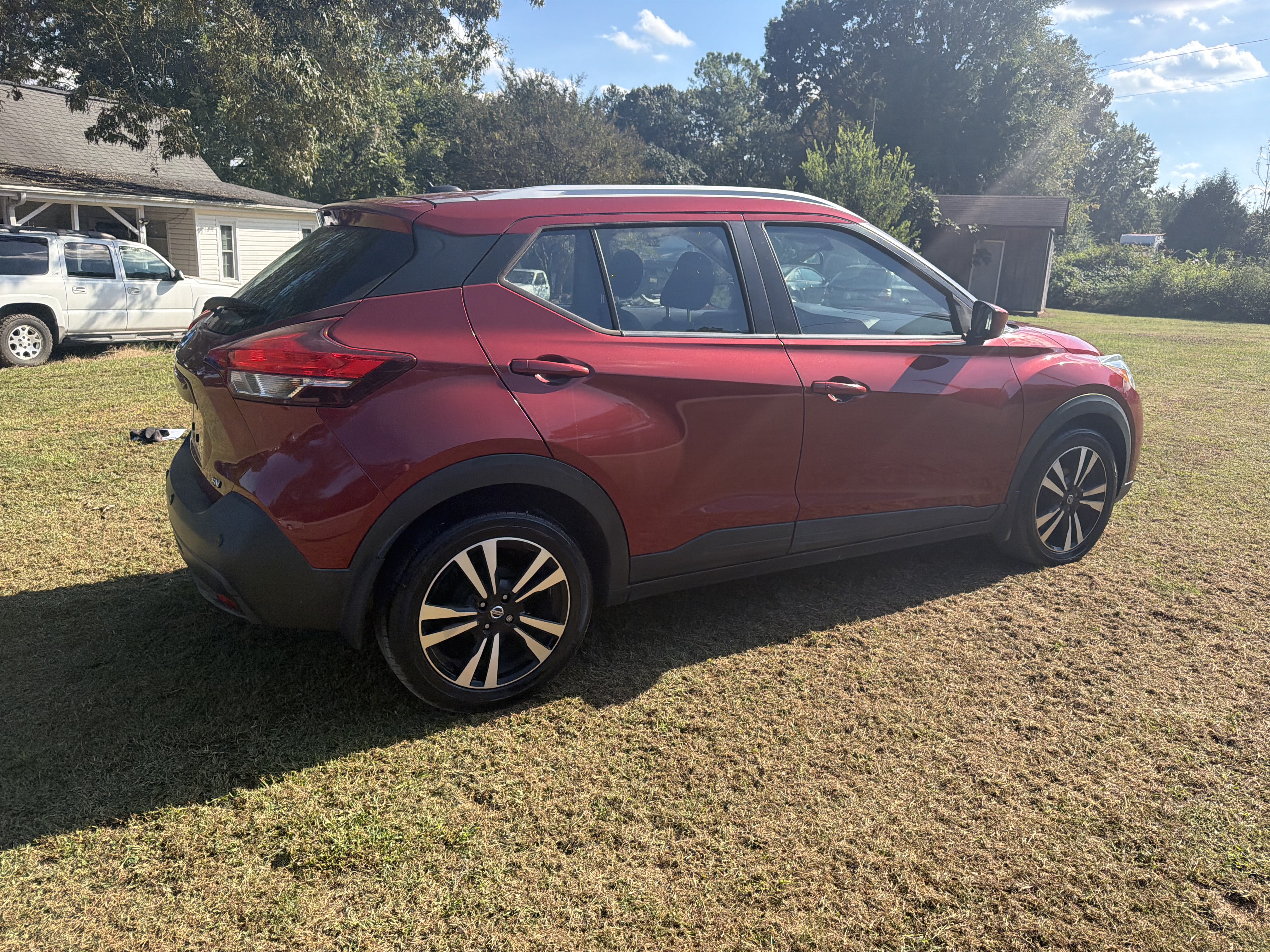 Used 2020 Nissan Kicks SV FWD image 25