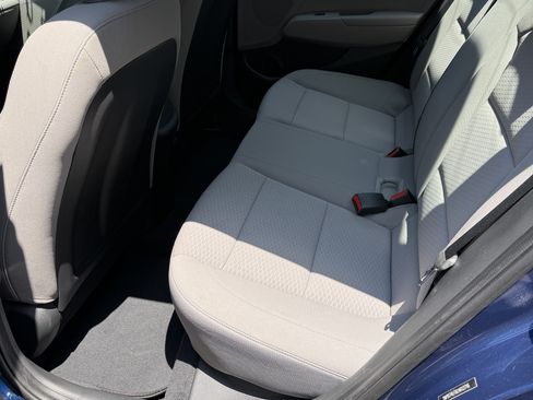 Used 2020 Hyundai Elantra SE Sedan FWD image 6