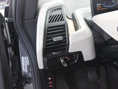 Used 2020 BMW i3 image 18