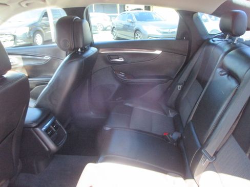 Used 2014 Chevrolet Impala LT w/ 1LT FWD image 7