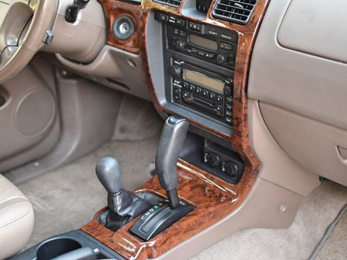 Used 2000 Toyota 4Runner Limited AWD/4WD image 53