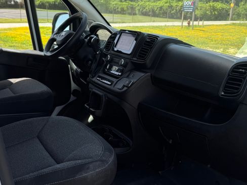 Used 2023 RAM ProMaster 2500 159 High Roof FWD image 9