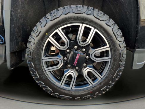 Used 2017 GMC Sierra 3500 Denali image 22