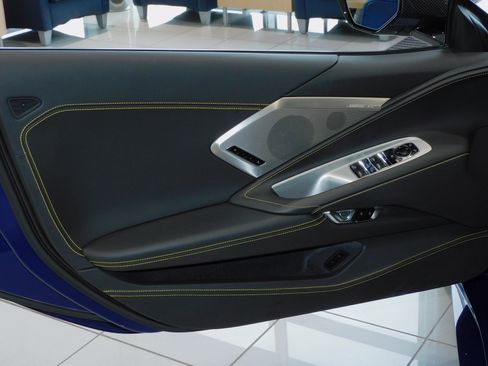 Certified 2025 Chevrolet Corvette Premium Conv w/ 3LT image 19