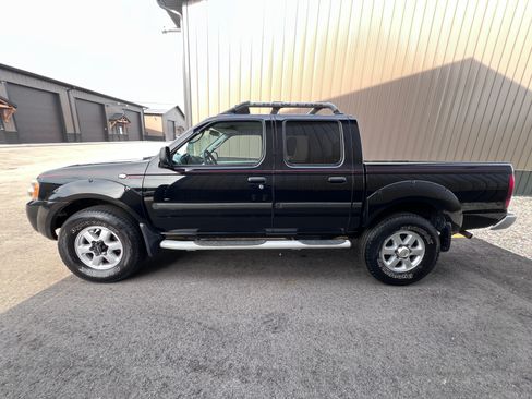 Used 2003 Nissan Frontier 4x4 Crew Cab S/C image 2