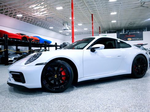 Used 2024 Porsche 911 Carrera 4S image 7