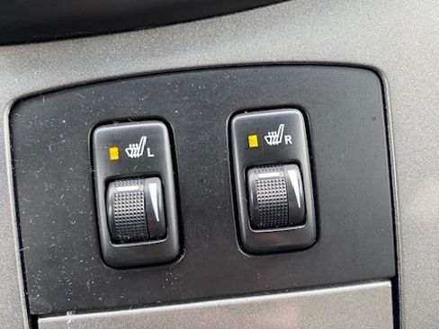 Used 2004 Toyota Sienna XLE image 12