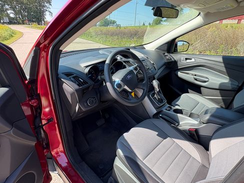 Used 2013 Ford Escape SE image 23