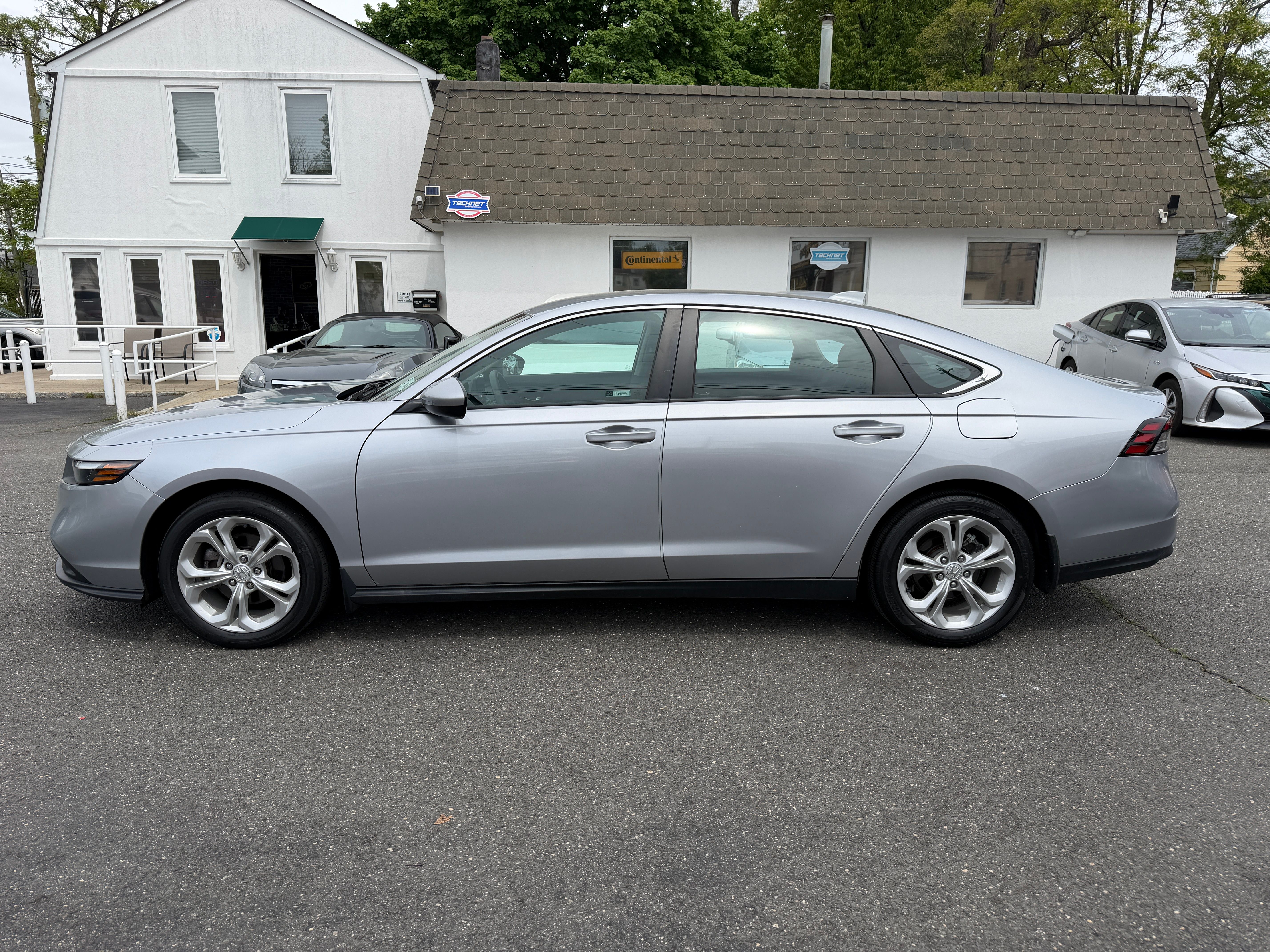 Used 2023 Honda Accord LX image 23