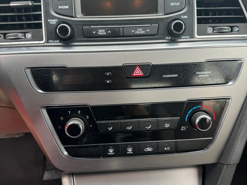 Used 2015 Hyundai Sonata SE FWD image 10