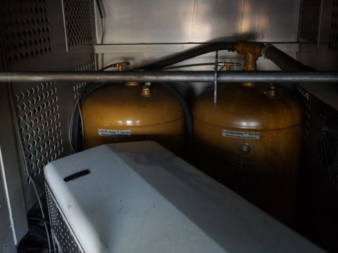 Used 2016 Mercedes-Benz Sprinter 3500 image 50