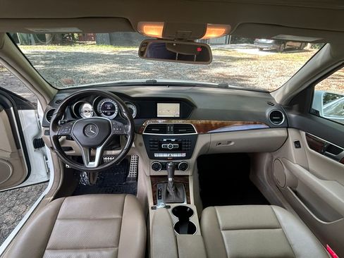 Used 2013 Mercedes-Benz C 300 4MATIC Sedan image 18