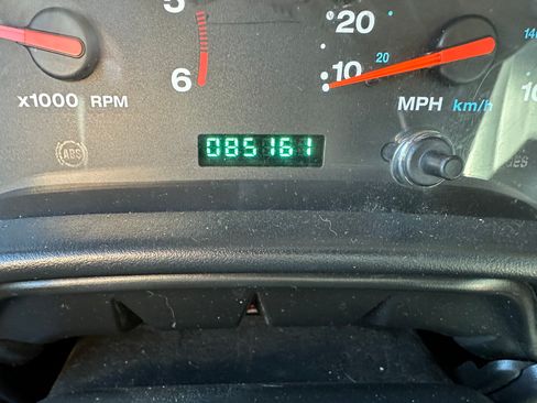 Used 2004 Jeep Wrangler X image 10