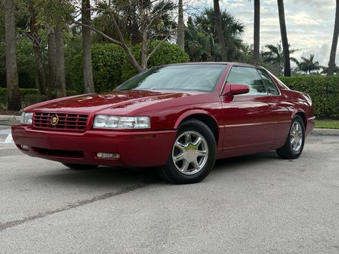 Used 2002 Cadillac Eldorado ETC FWD image 1