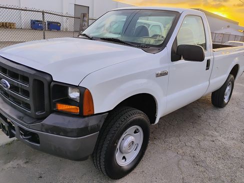 Used 2007 Ford F250 image 3