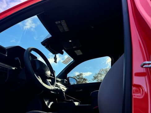 Used 2024 Toyota Tacoma TRD Sport image 19