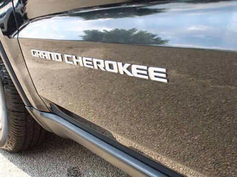 Used 2014 Jeep Grand Cherokee Limited image 33