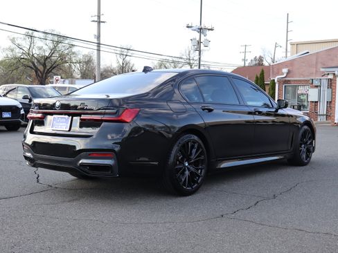 Used 2021 BMW 750i xDrive image 8