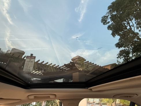 Used 2013 Mercedes-Benz C 250 image 20