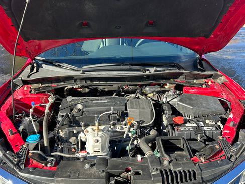 Used 2017 Honda Accord Sport image 18