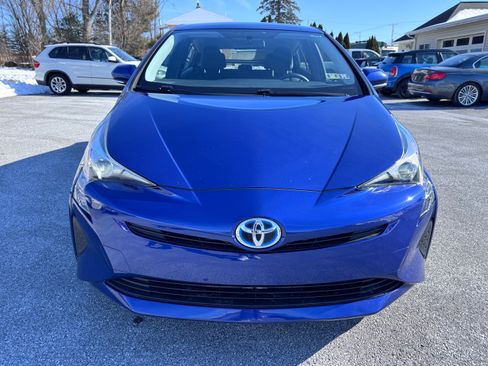 Used 2016 Toyota Prius Two image 3