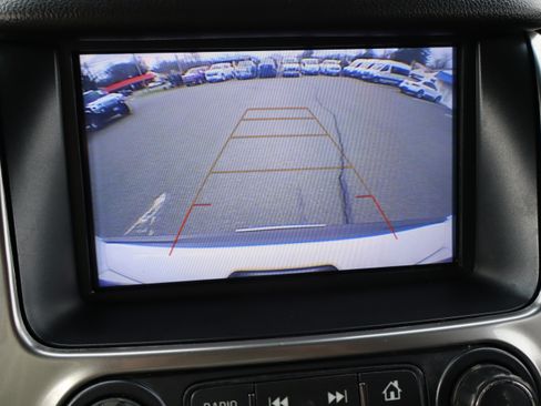 Used 2018 Chevrolet Suburban Premier image 25