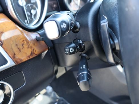 Used 2015 Mercedes-Benz GL 550 image 42