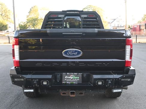 Used 2018 Ford F350 Lariat image 4