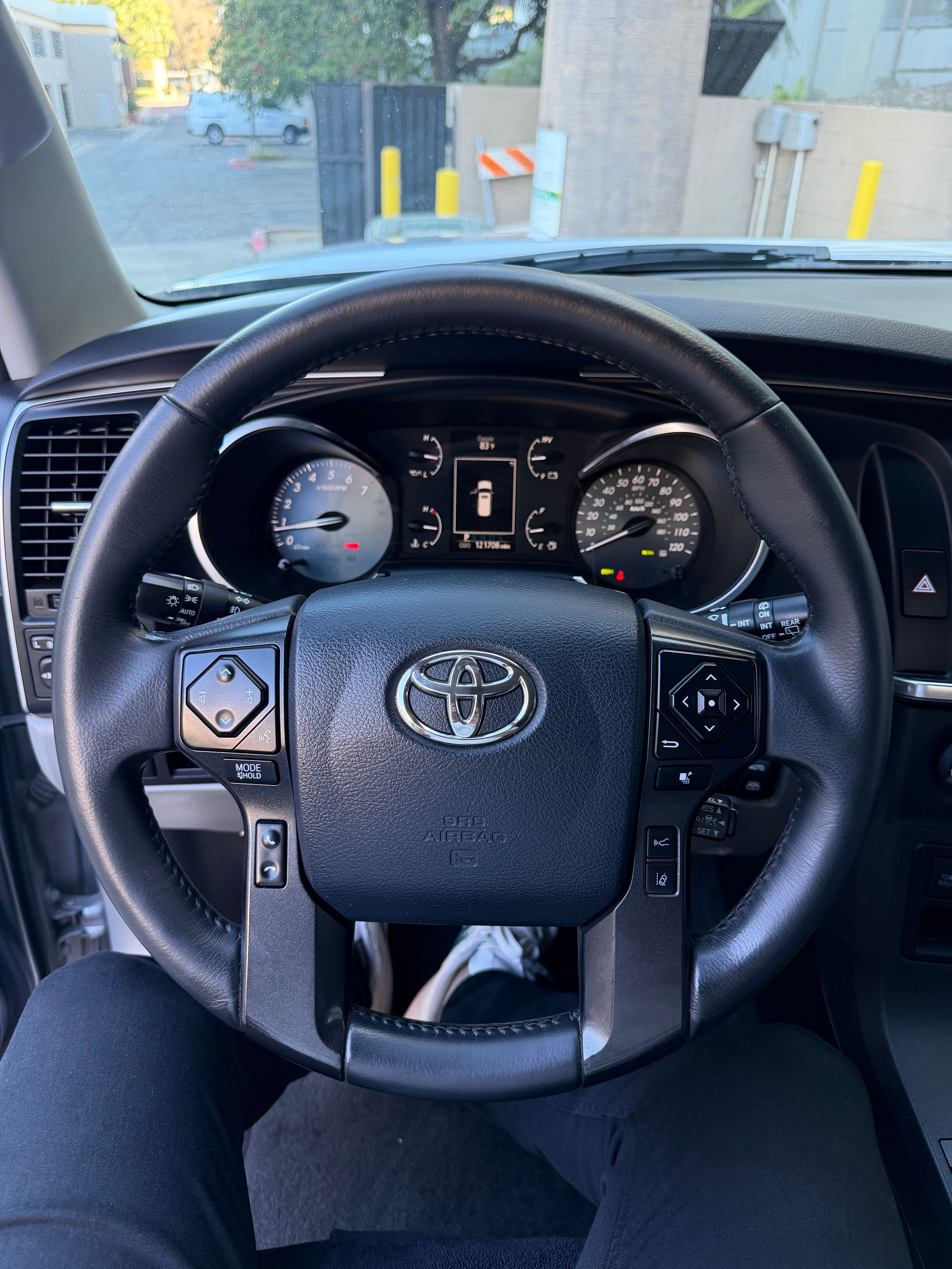 Used 2018 Toyota Sequoia Limited AWD/4WD image 37