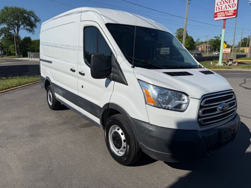 Used 2019 Ford Transit 250 130 Medium Roof RWD image 1