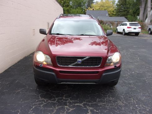 Used 2004 Volvo XC90 2.5T image 2