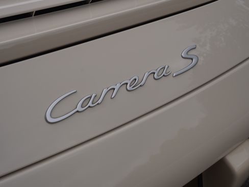 Used 2010 Porsche 911 Carrera S Cabriolet RWD image 8