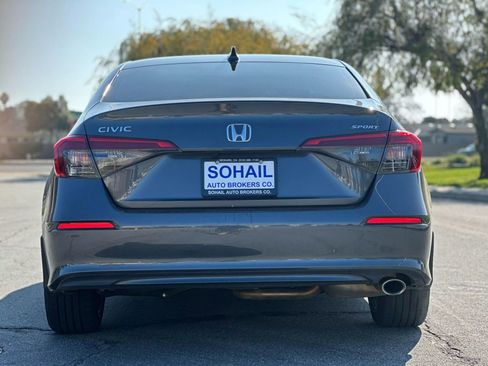 Used 2022 Honda Civic Sport image 8