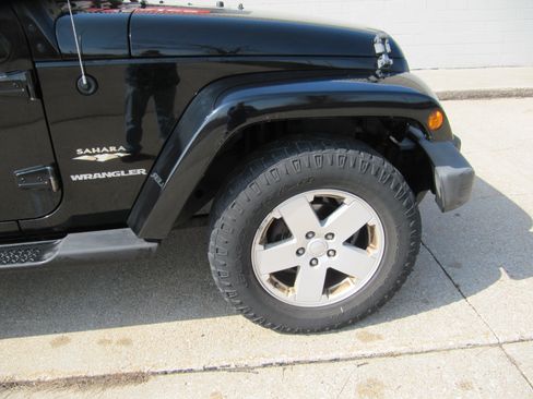 Used 2008 Jeep Wrangler Unlimited Sahara image 10