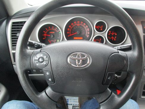 Used 2010 Toyota Tundra SR5 image 38