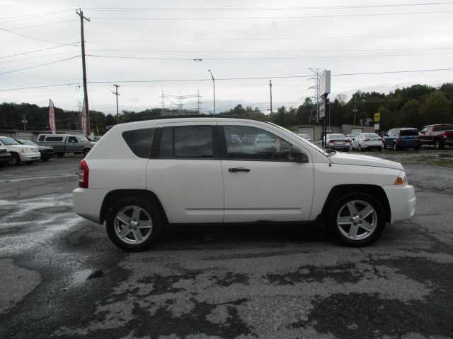 Used 2007 Jeep Compass 2WD Sport image 5