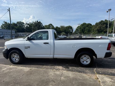 Used 2020 RAM 1500 Regular Cab Classic Tradesman RWD image 3