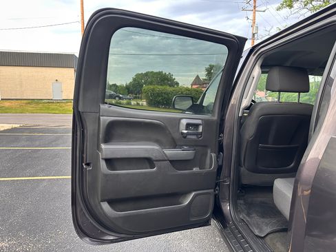 Used 2015 Chevrolet Silverado 1500 4x4 Crew Cab LT image 16