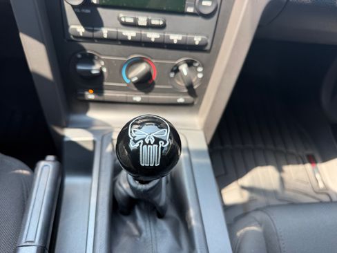 Used 2007 Ford Mustang GT Convertible RWD image 9