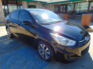 Used 2017 Hyundai Accent SE image 1