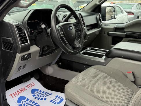 Used 2016 Ford F150 XLT image 9