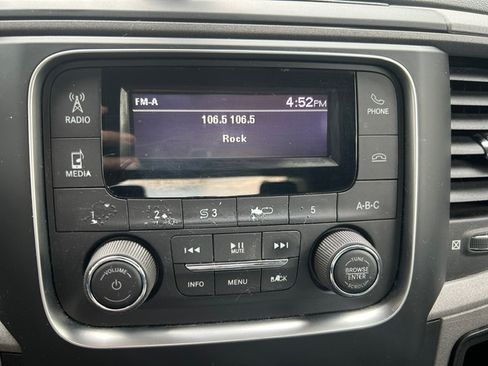 Used 2016 RAM 2500 4x4 Crew Cab ST image 42