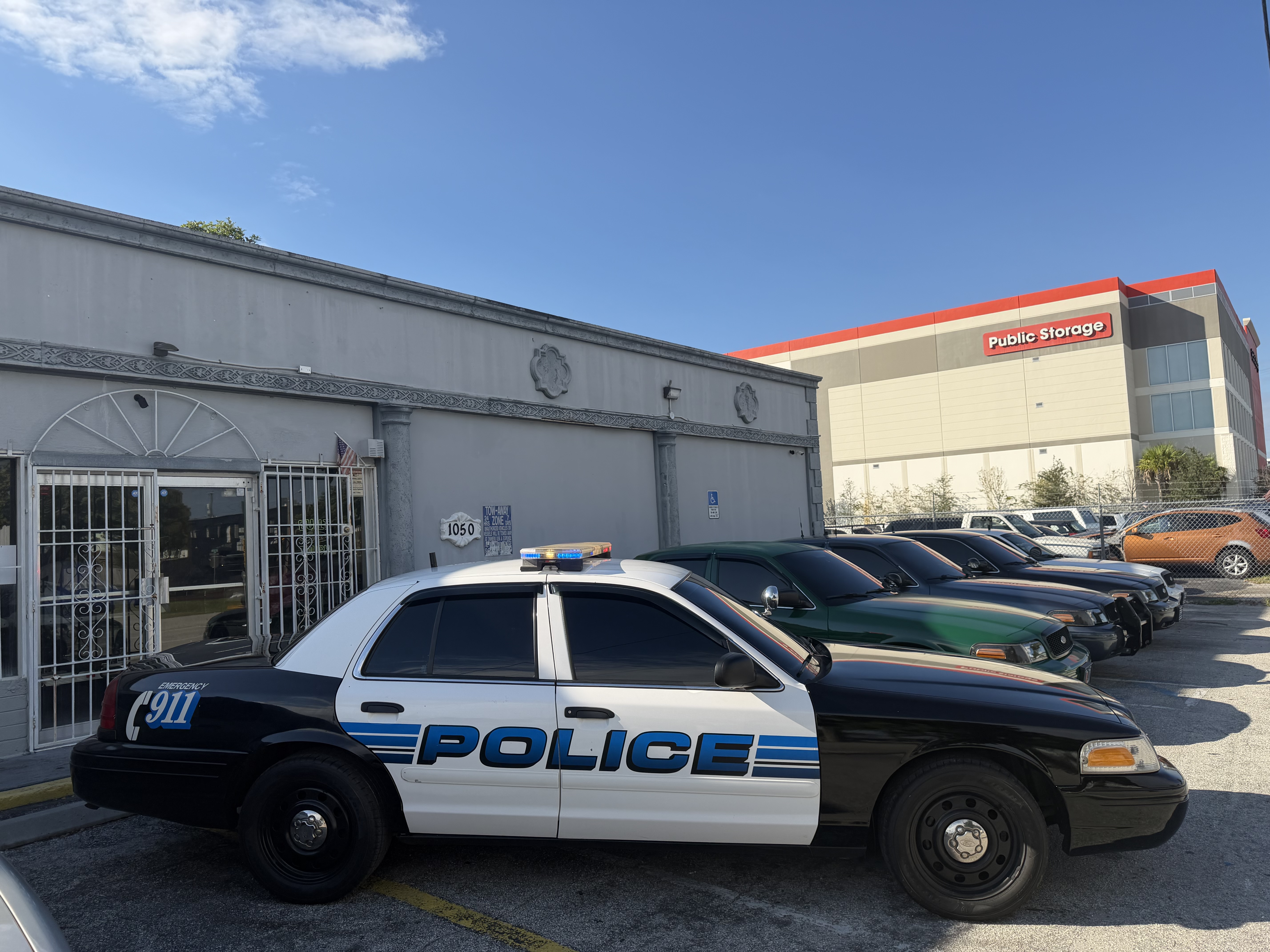 Used 2006 Ford Crown Victoria Police Interceptor RWD image 8