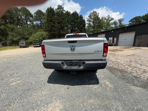 Used 2018 RAM 2500 4x4 Crew Cab ST image 9